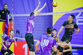 NBA常规赛：雄鹿字母哥连得18分